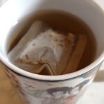 ชาหญ้าดอกขาว (Cyanthillium Cinereum Tea, หญ้าหมอน้อย)