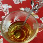 ชาใบหม่อนผสมใบเตย (Mulberry Pandan Blended Leaf Tea)